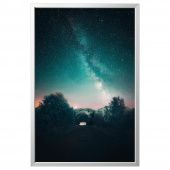 картинка BJÖRKSTA БЬЁРКСТА Картина с рамой - Автомобиль под звездами/цвет алюминия 78x118 см от магазина Wmart