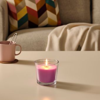 картинка СИНЛИГ Ароматическая свеча в стакане, Вишневый, ярко-розовый, 9 см от магазина Wmart
