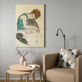картинка БЬЁРКСТА Картина с рамой, Сидящая женщина с согнутым коленом, цвет алюминия, 78x118 см от магазина Wmart